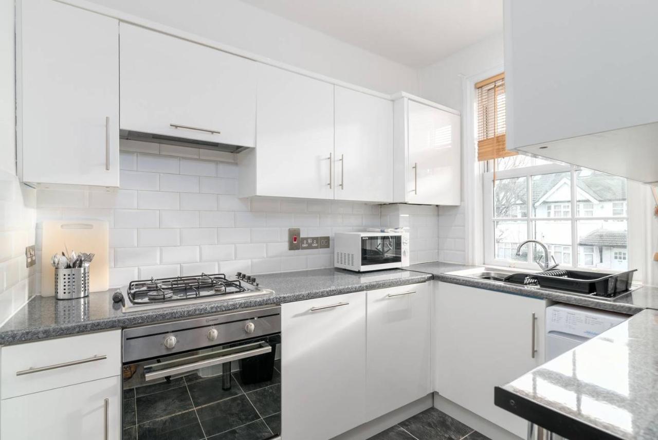 Guestready - Modern 2-Bed For 4 In Golders Green! Лондон Экстерьер фото